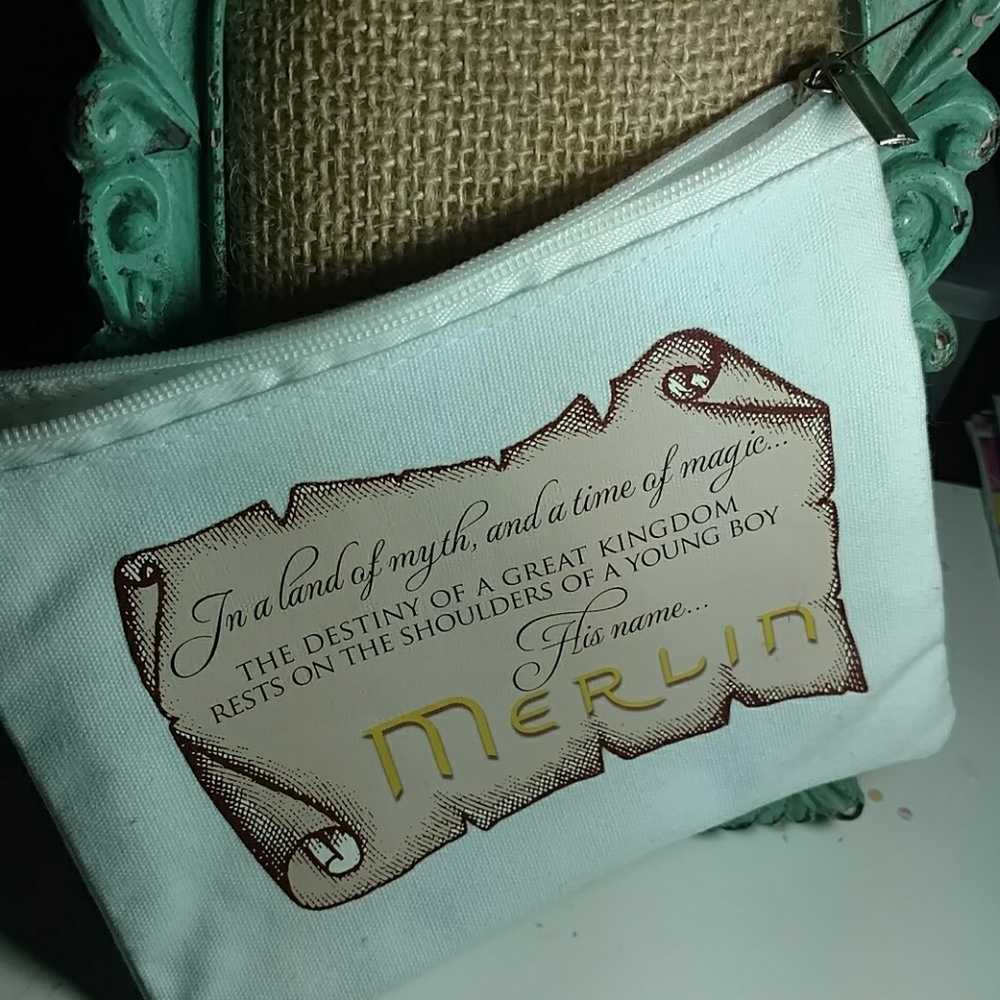 Merlin 2pc Set-Bangle and Change purse combo!